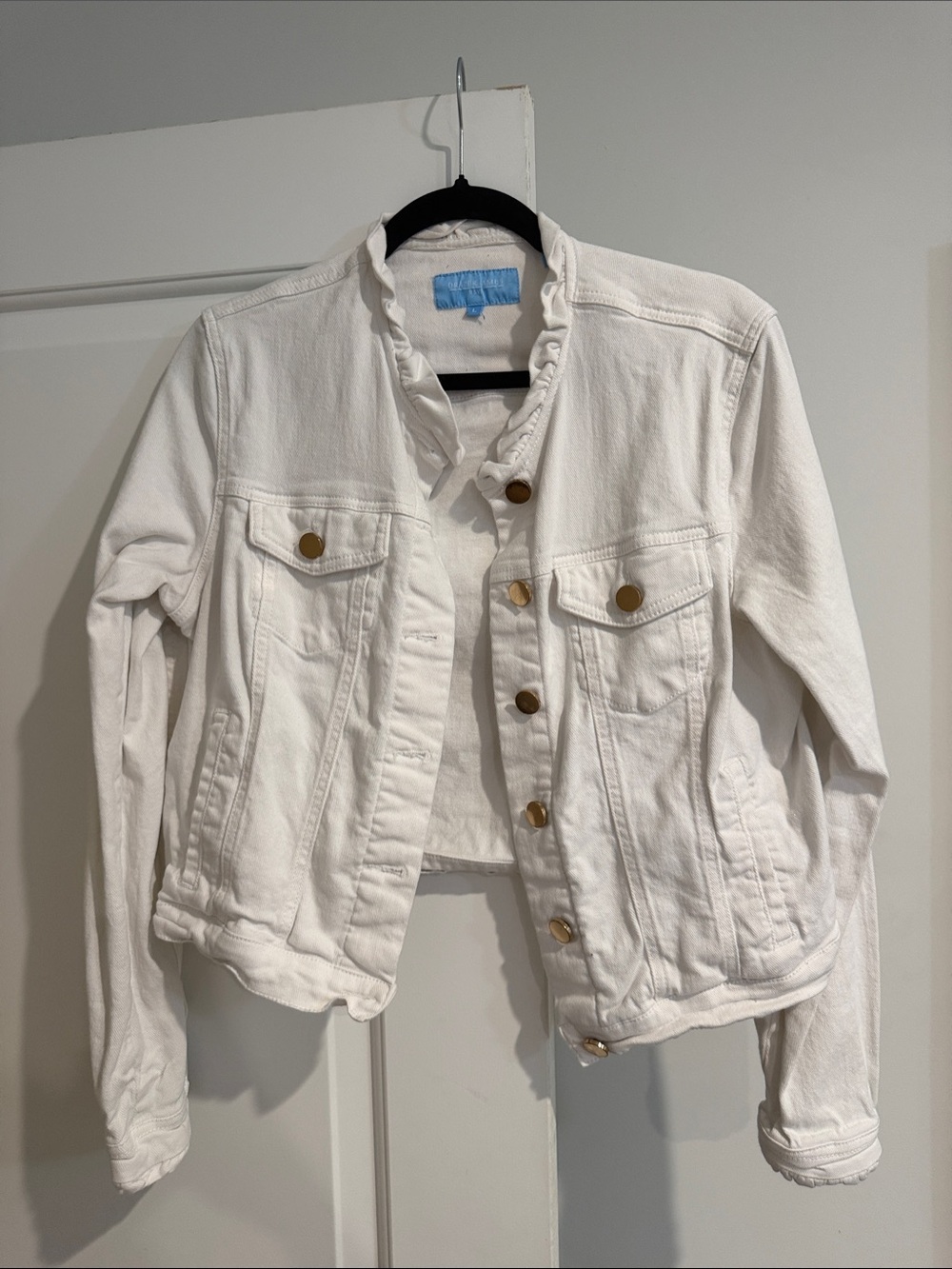 Draper James RSVP White Womens Denim Jacket with Ruffle Collar Gold Buttons L